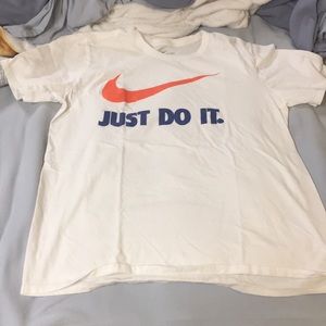 Nike T-Shirt